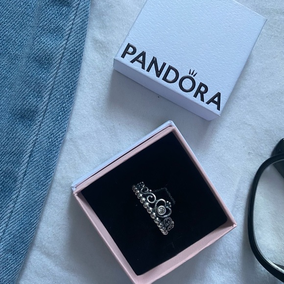 My princess tiara pandora ring - Picture 3 of 3